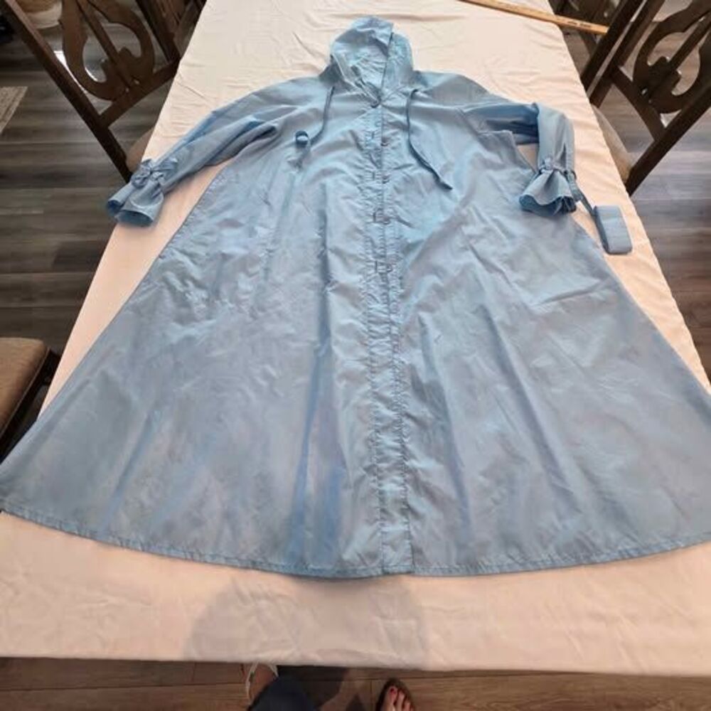 Vintage Totes Blue Hooded Raincoat, Size 18 (257)